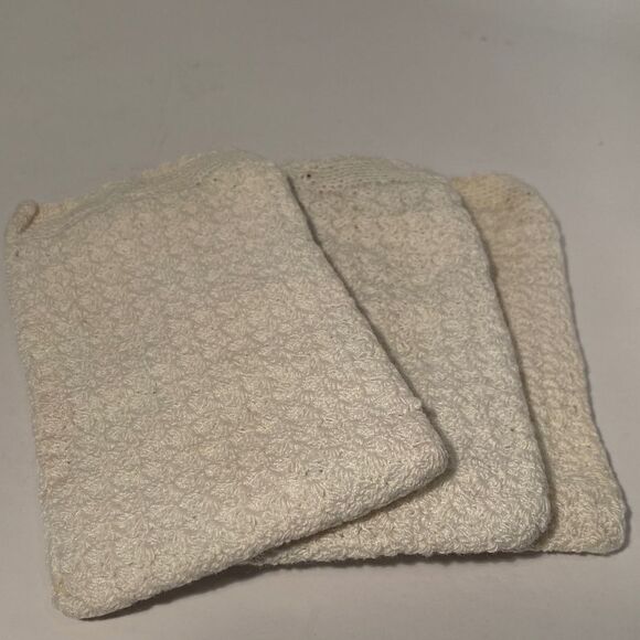 1367 Set of 3 Hand Crocheted Vintage White Cotton Lined Jewelry Bags - Picture 1 of 10